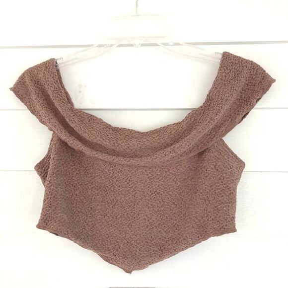 Naked Wardrobe NEW Get Off My Shoulders Textured Handkerchief Stretch Crop Top L - Picture 2 of 7